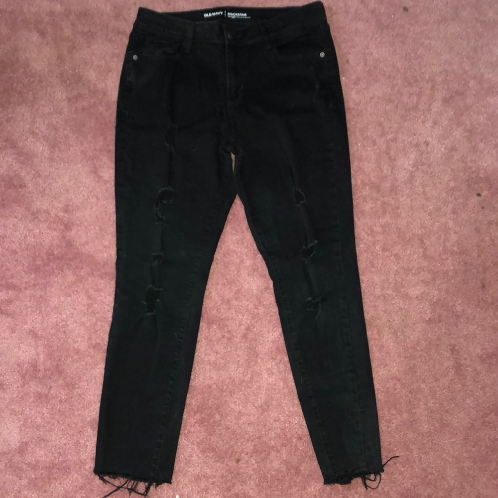 Black ripped skinny jeans